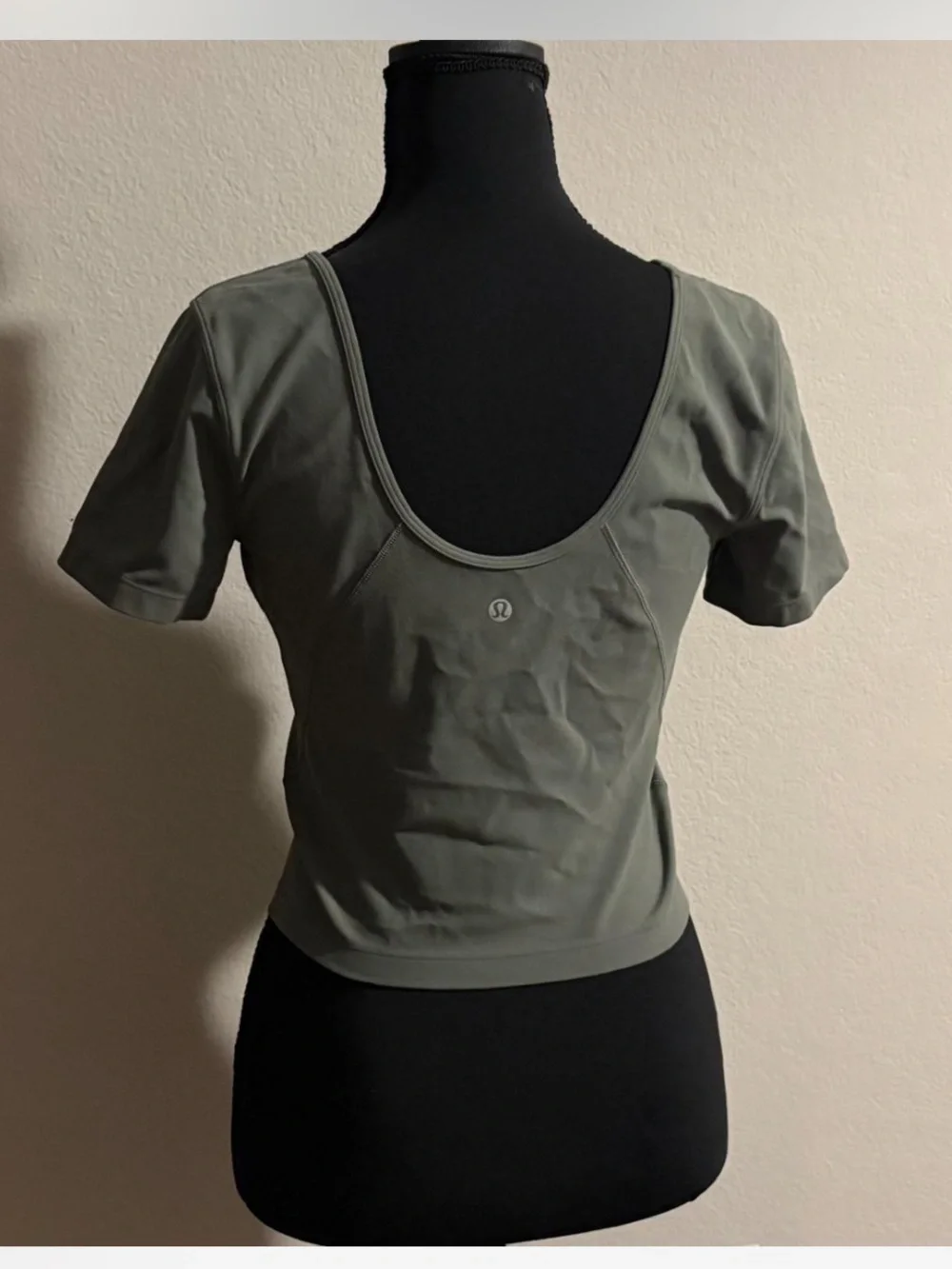 Lululemon Align™ T-Shirt – Size 6 – Sage Green
